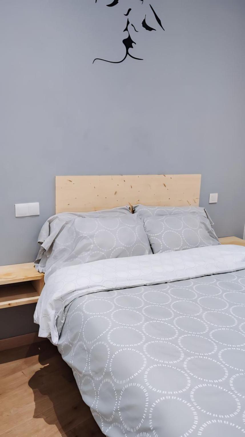 Centrico Apartamento Con Patio Madrid Exteriér fotografie